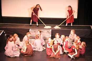 Annie 2016 – Orphans