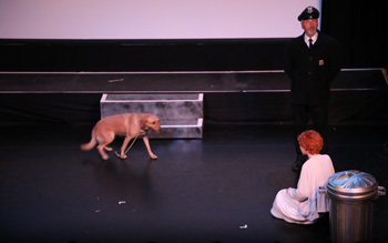 Annie 2016 – Sandy, Cop & Annie